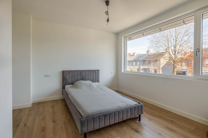 Photo 35 of Corvus 12