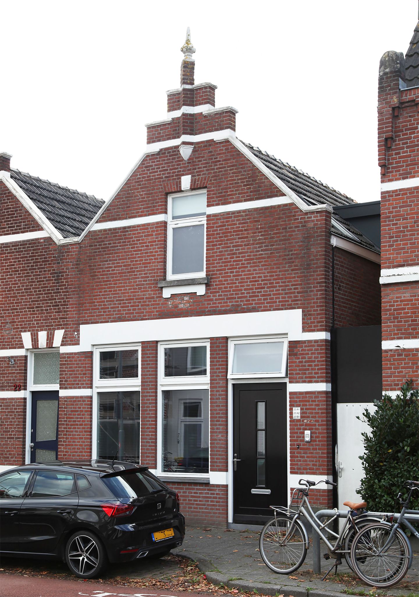 View photo 2 of Generaal Maczekstraat 20-A1