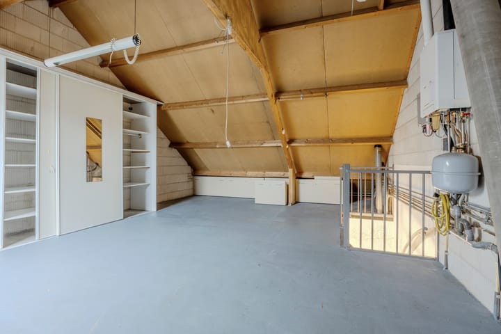 Foto 31 van Moerbeihof 18