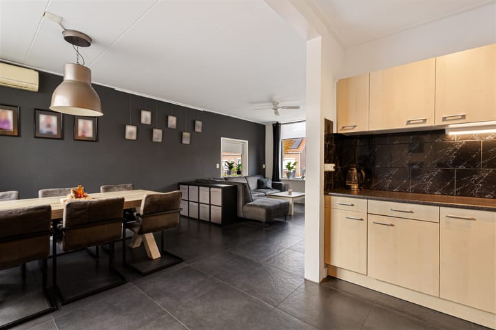 Photo 11 of Lege Leane 10