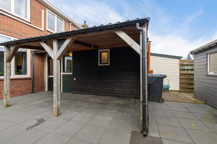 Photo 33 of Lege Leane 10