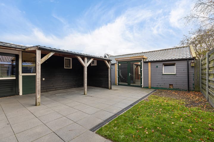 Photo 34 of Lege Leane 10