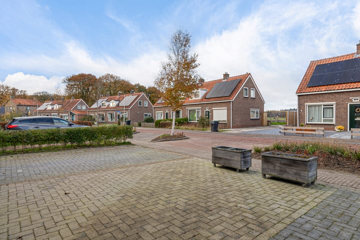 Photo 39 of Lege Leane 10