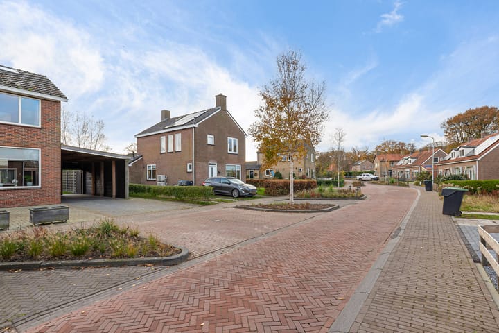 Photo 41 of Lege Leane 10