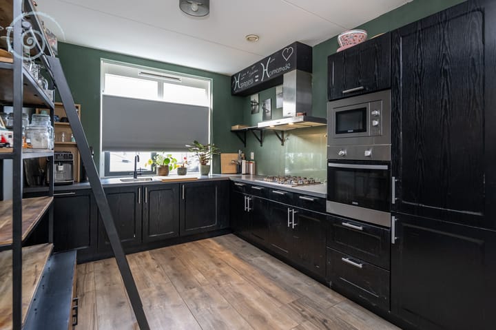 Photo 4 of Iepenlaan 8