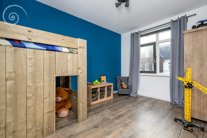 Foto 18 van Iepenlaan 8