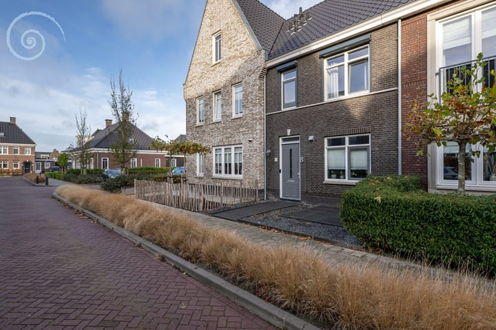 Foto 28 van Iepenlaan 8