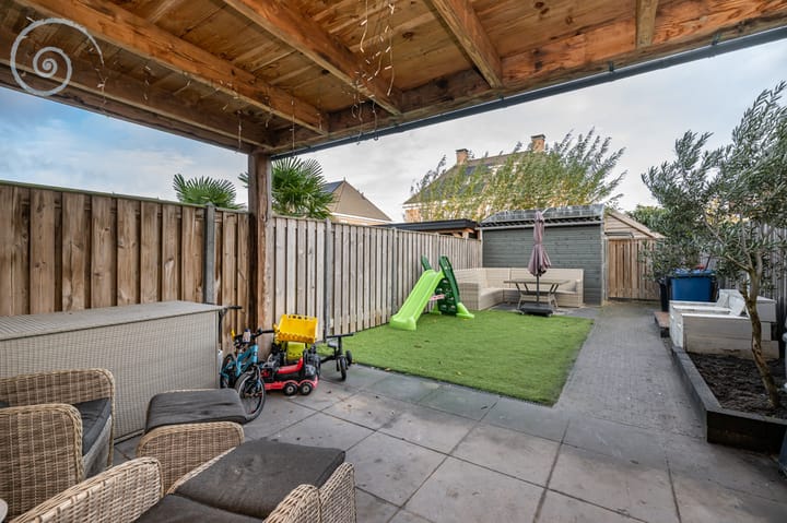 Foto 25 van Iepenlaan 8