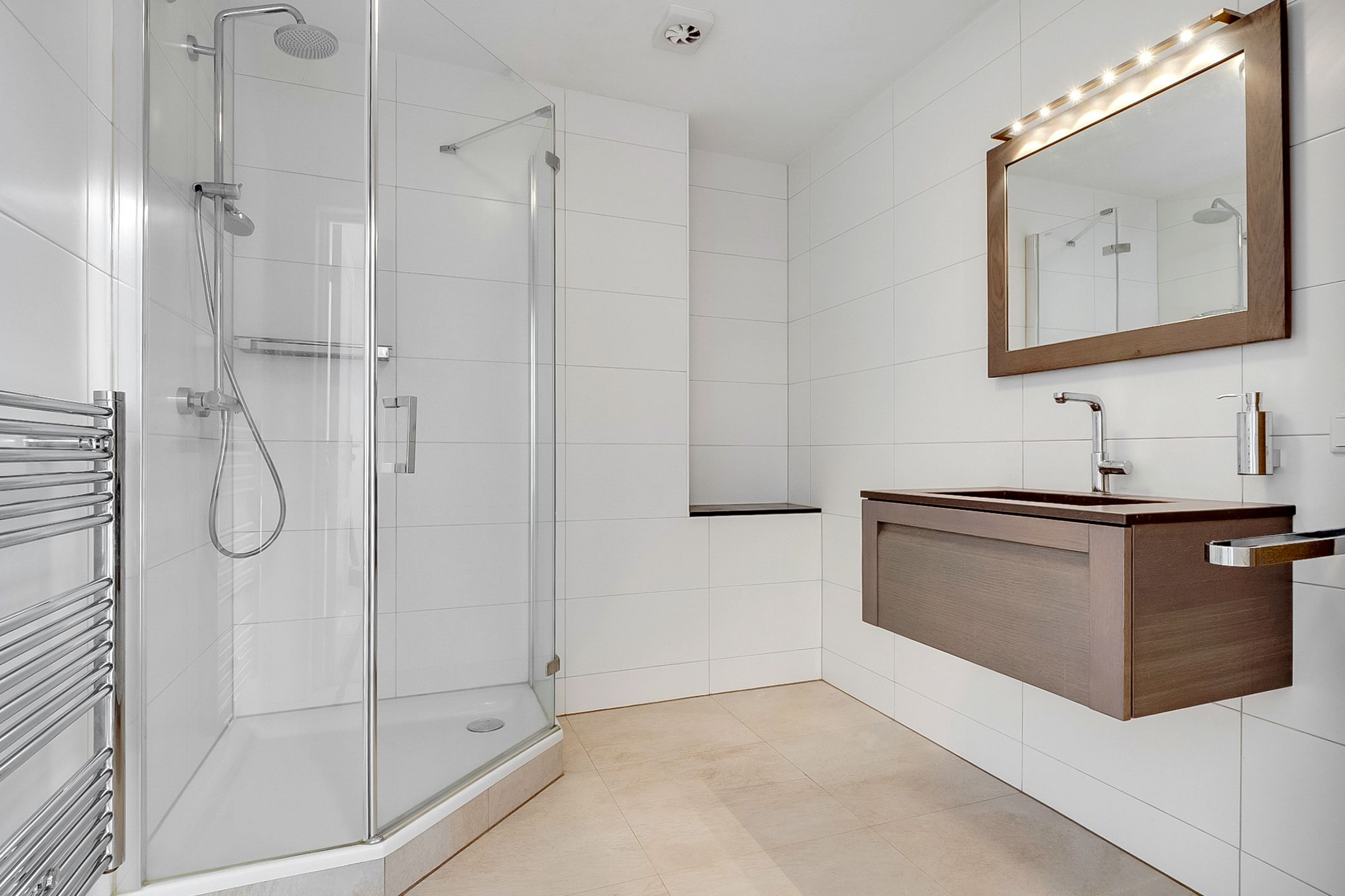 Foto 30 van Van Nijenrodeweg 917