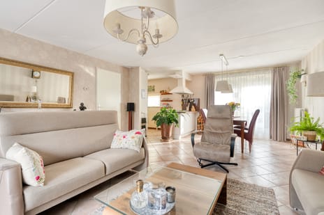 Karmozijnhof 2 secondary image