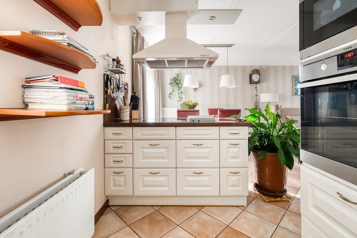 Photo 20 of Karmozijnhof 2