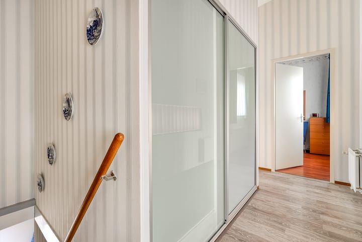 Photo 23 of Karmozijnhof 2