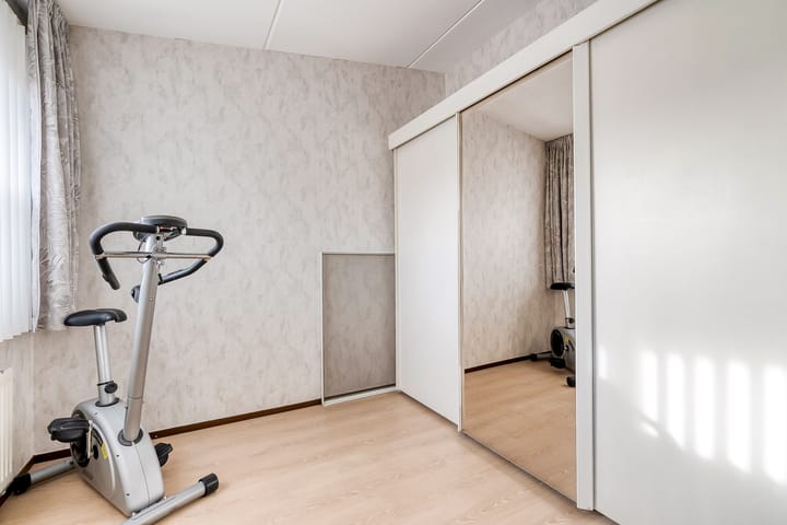 Photo 29 of Karmozijnhof 2