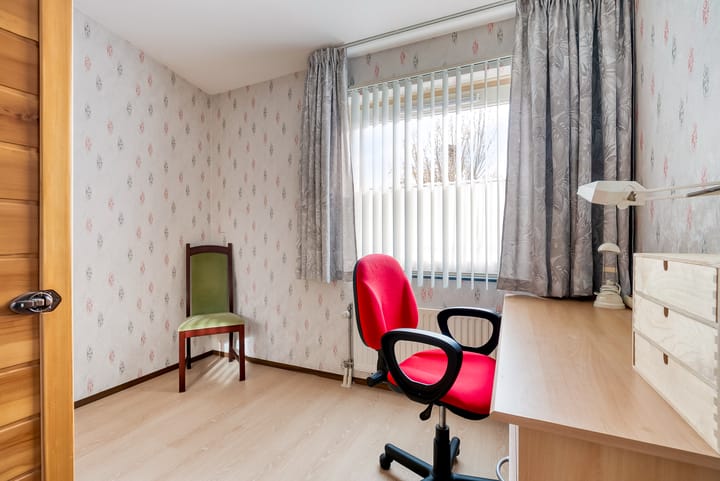 Photo 31 of Karmozijnhof 2