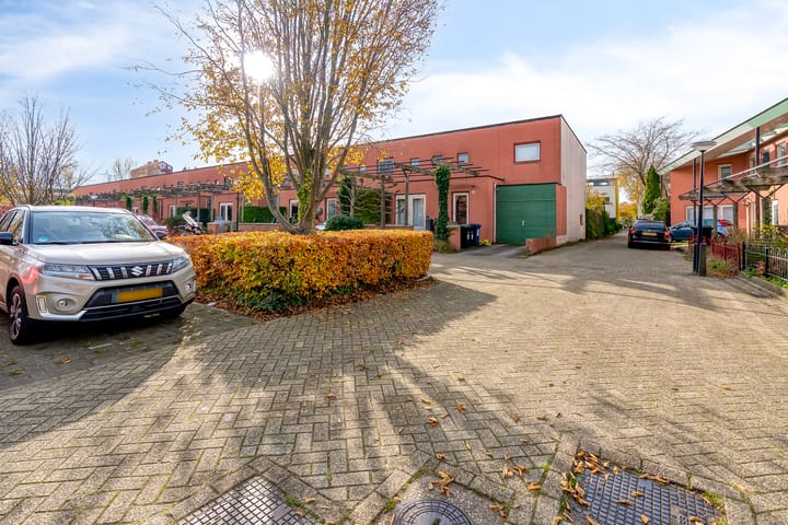 Photo 58 of Karmozijnhof 2