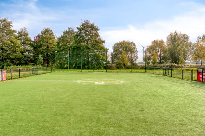 Photo 64 of Karmozijnhof 2