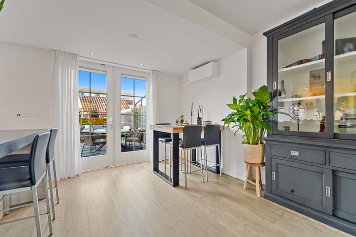 Photo 14 of Prinses Irenelaan 11