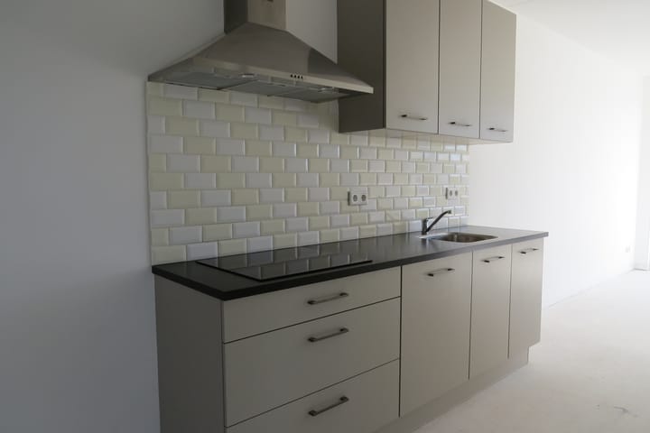 Photo 4 of Irenestraat 35