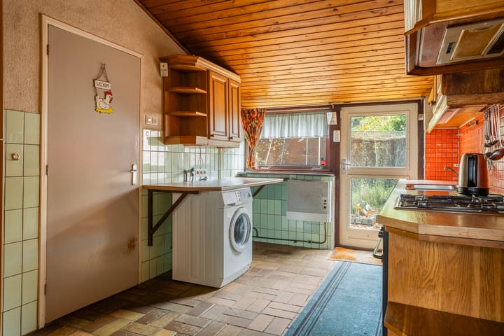 Photo 34 of Weerdingerstraat 167