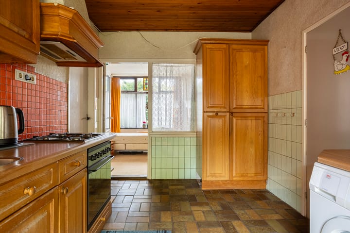 Photo 37 of Weerdingerstraat 167