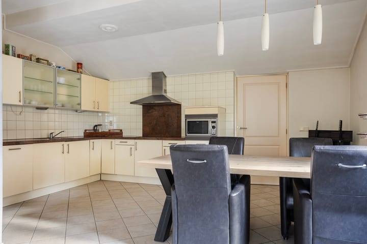 Photo 22 of Weerdingerstraat 168