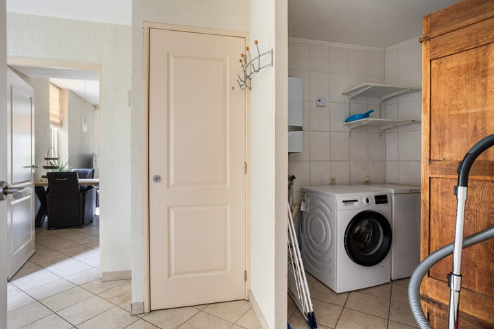 Photo 31 of Weerdingerstraat 168