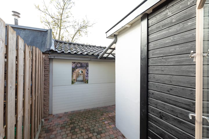 Photo 23 of St. Annastraat 16