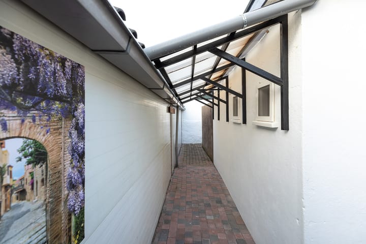 Photo 24 of St. Annastraat 16