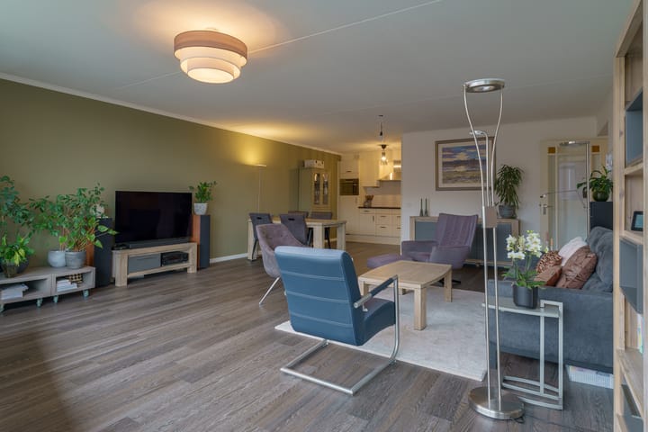 Photo 2 of Zandbloem 165