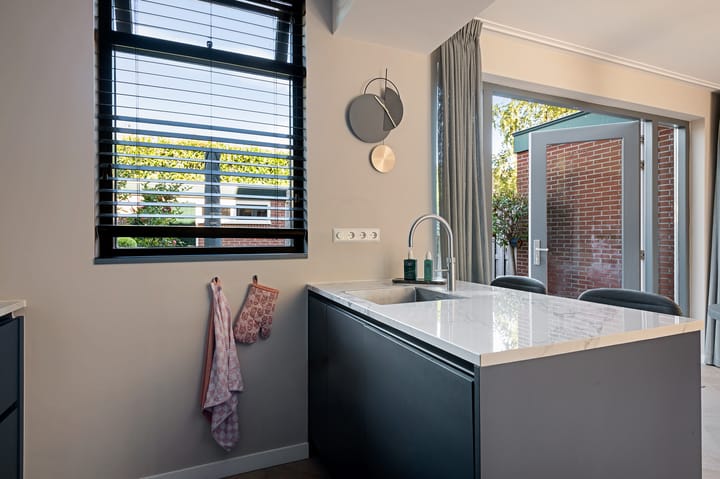 Foto 12 van van Heemskerkplein 14