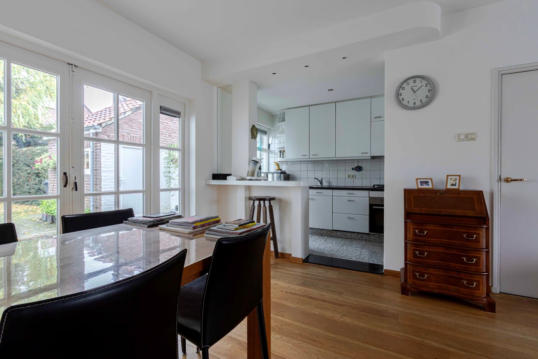 Foto 11 van Burg. Waszinkstraat 37