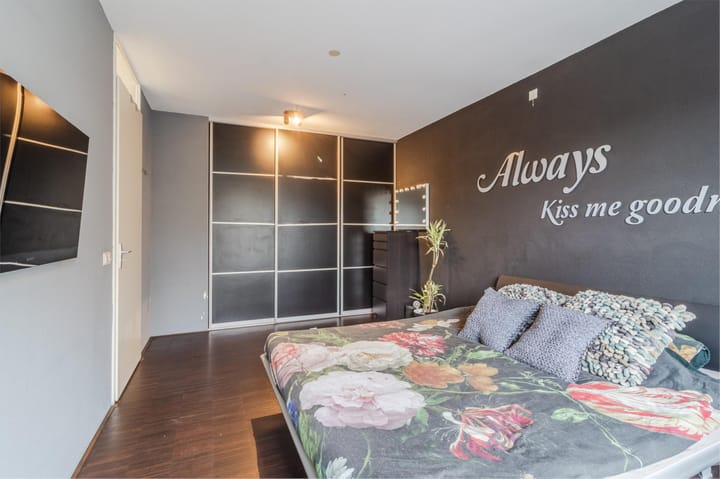 Photo 11 of Piersonstraat 75