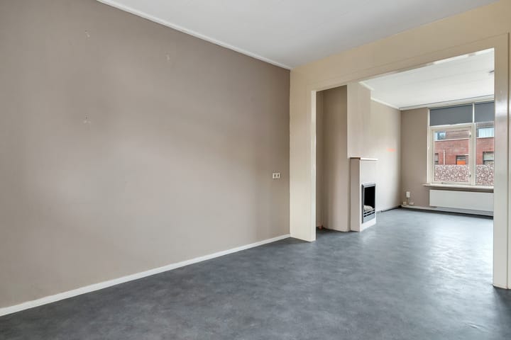 Photo 10 of Clematisstraat 81