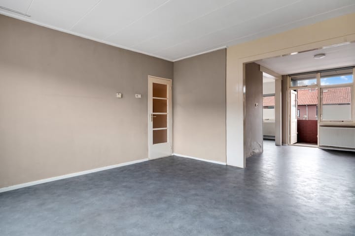 Photo 11 of Clematisstraat 81