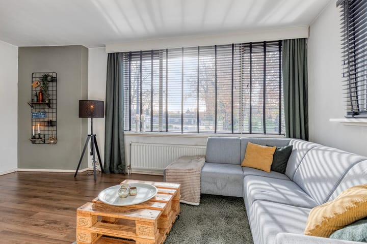 Photo 2 of Van Musschenbroekstraat 84-1