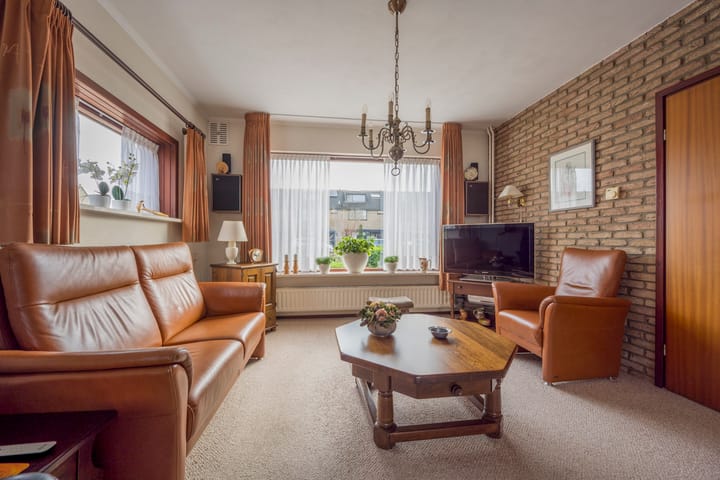 Photo 4 of Hoefslag 37