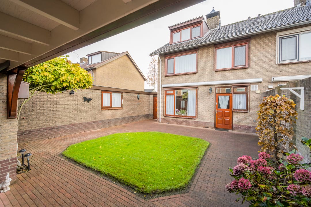 Photo 26 of Hoefslag 37