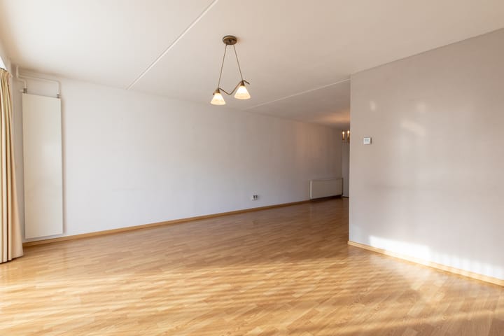 Foto 7 van Emmausstraat 36