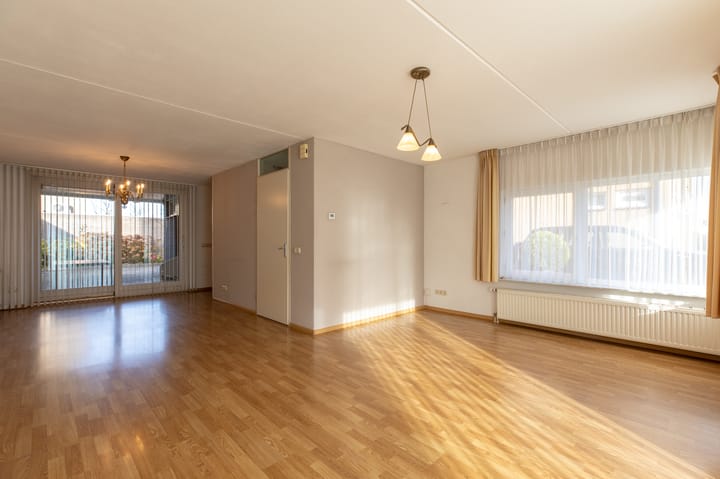 Foto 8 van Emmausstraat 36