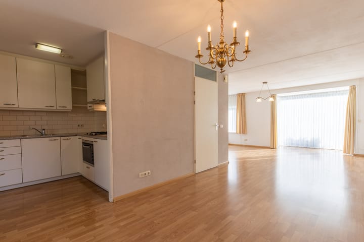 Foto 11 van Emmausstraat 36