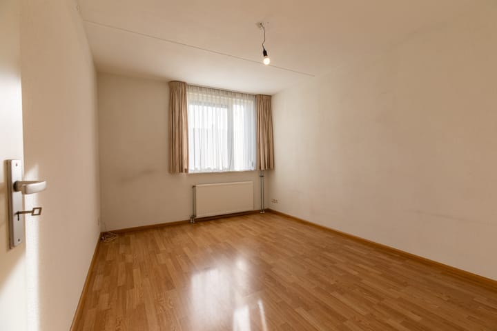 Foto 18 van Emmausstraat 36