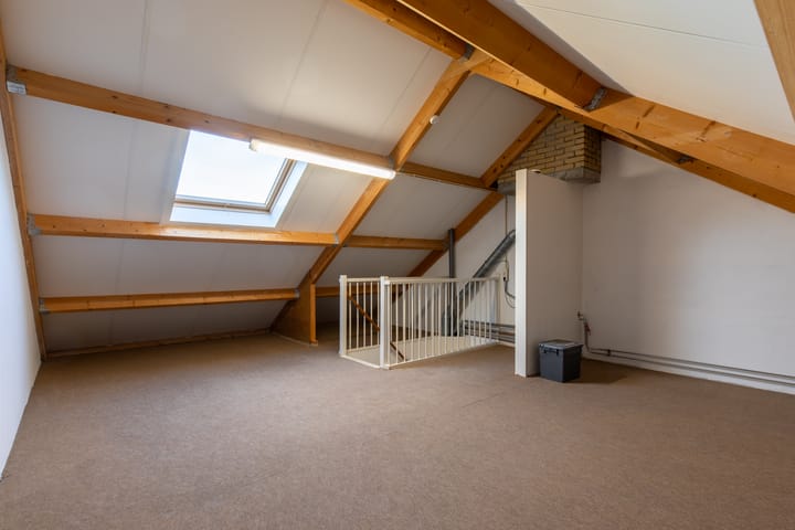 Foto 22 van Emmausstraat 36