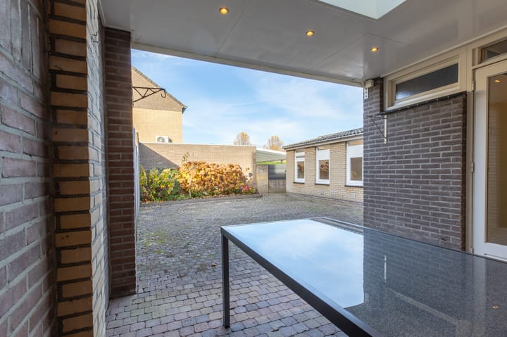 Foto 25 van Emmausstraat 36