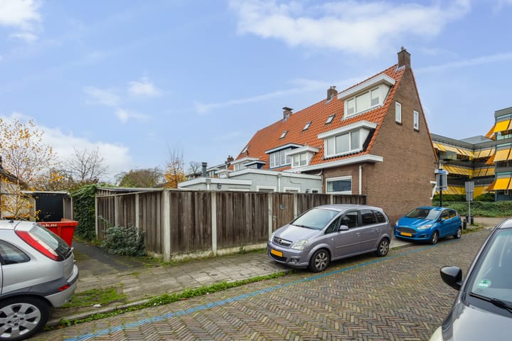 Photo 4 of Willem de Clercqstraat 43