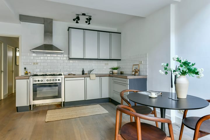 Photo 6 of Cornelis Trooststraat 17-H