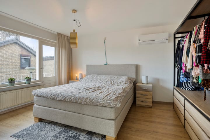 Foto 15 van Van Mereheymstraat 10