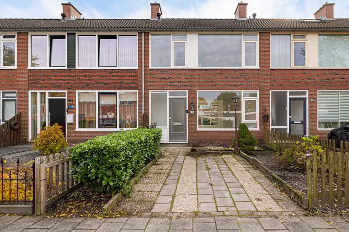 Photo 1 of Meester Neuteboomstraat 22