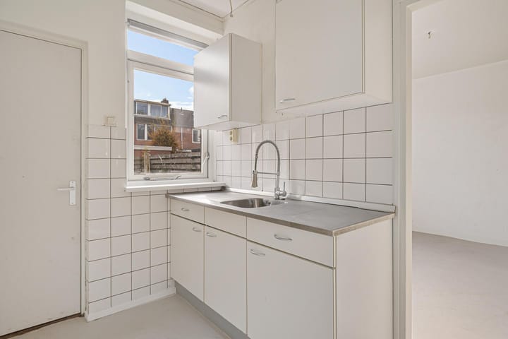 Photo 18 of Meester Neuteboomstraat 22