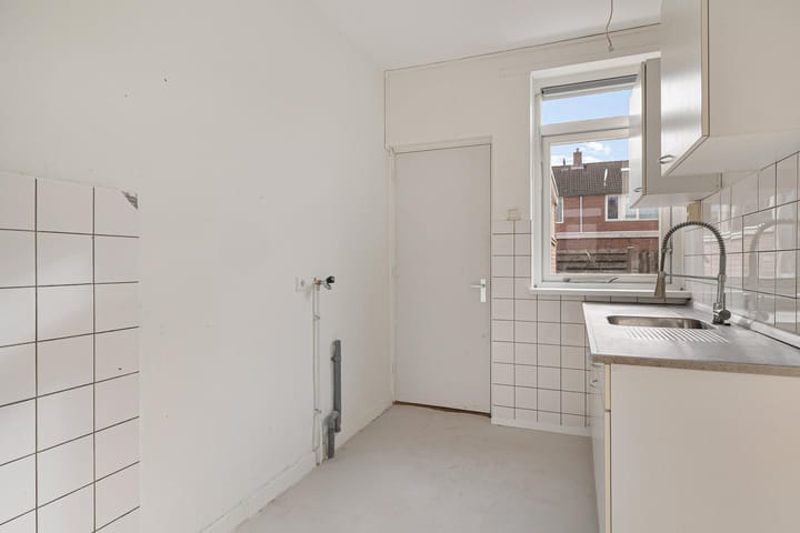 Photo 19 of Meester Neuteboomstraat 22