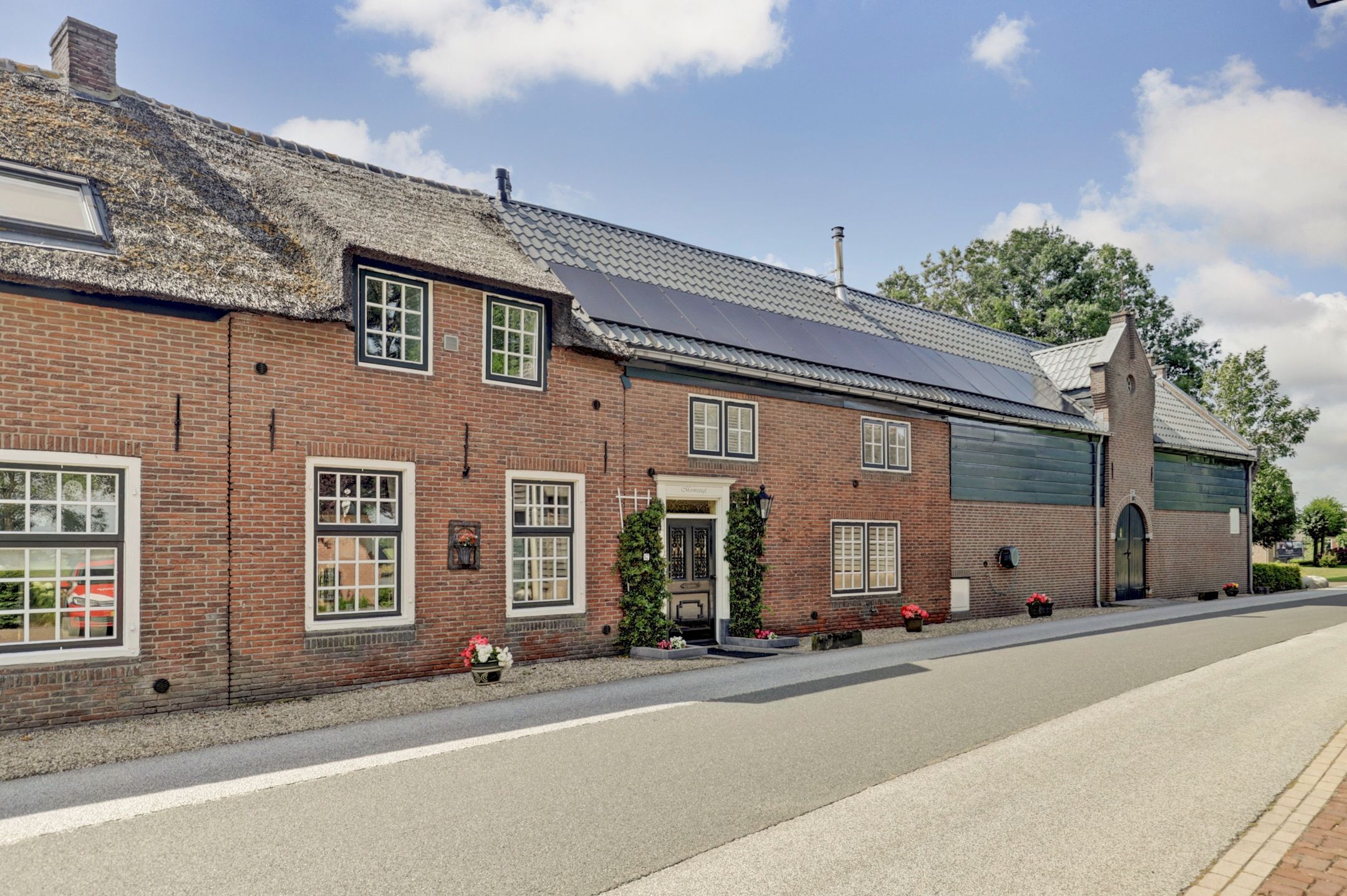 Photo 3 of Bazeldijk 67